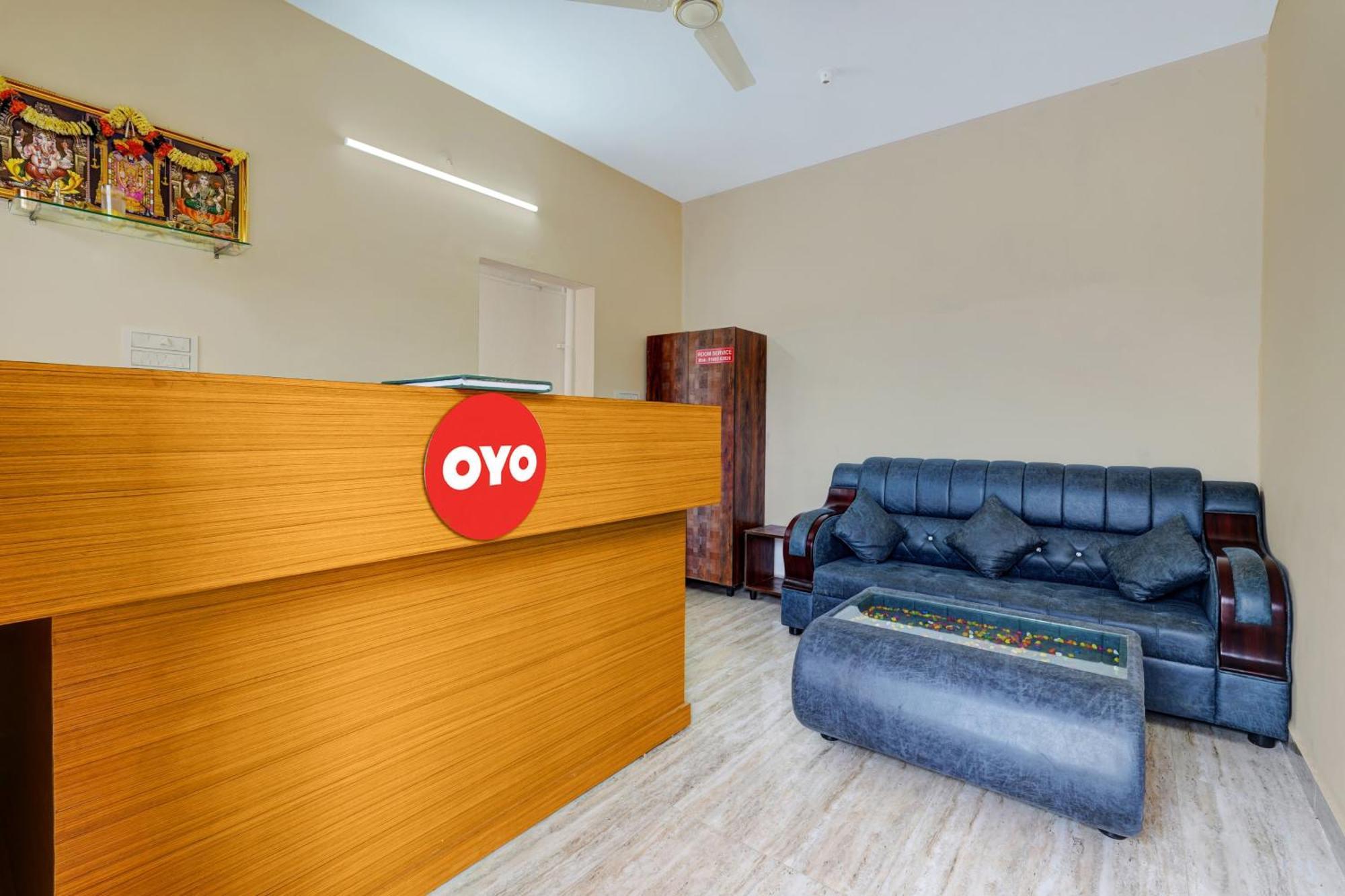 Oyo Flagship Shri Sai Palace Kumbalgod Ngoại thất bức ảnh